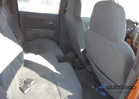 2004 Chevrolet Colorado Ls z USA, uszkodzony, nr VIN 1GCDT136048200348